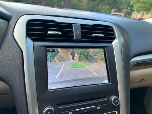 Used 2016 Ford Fusion SE w/ Equipment Group 202A FWD image 37