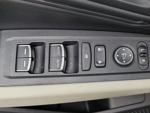 Certified 2025 Honda Accord SE image 19