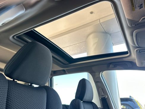 Used 2023 Subaru Forester Premium image 18