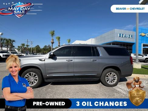 Used 2021 GMC Yukon XL SLT w/ SLT Premium Package RWD image 3