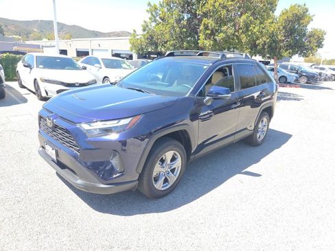 Certified 2025 Toyota RAV4 XLE w/ Convenience Package AWD/4WD image 1