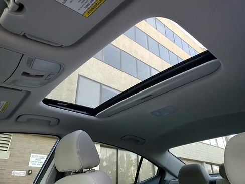 Used 2018 Hyundai Elantra Value Edition w/ Cargo Package image 20