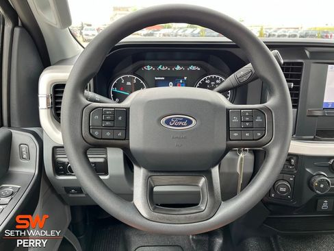 New 2026 Ford F250 XL w/ XL Chrome Package image 11