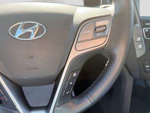 Used 2018 Hyundai Santa Fe Sport image 21