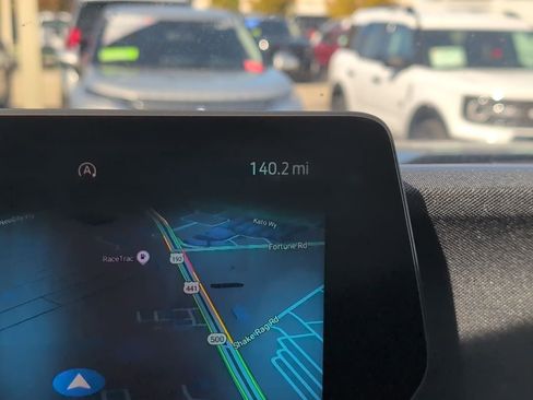 New 2025 Ford Expedition Active image 21