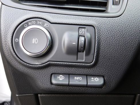 Used 2019 Buick Envision Premium w/ Driver Confidence Package image 26