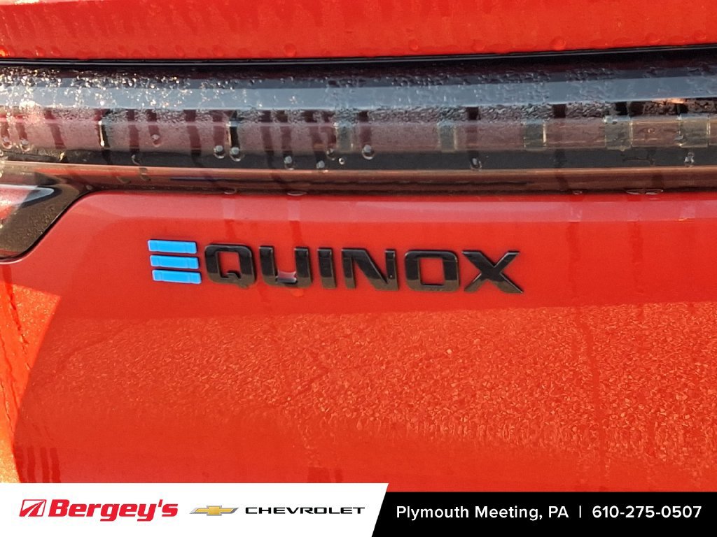 Certified 2024 Chevrolet Equinox EV RS FWD image 32
