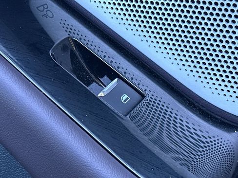 Used 2025 Ford Explorer Platinum w/ LUX Leather Package image 24