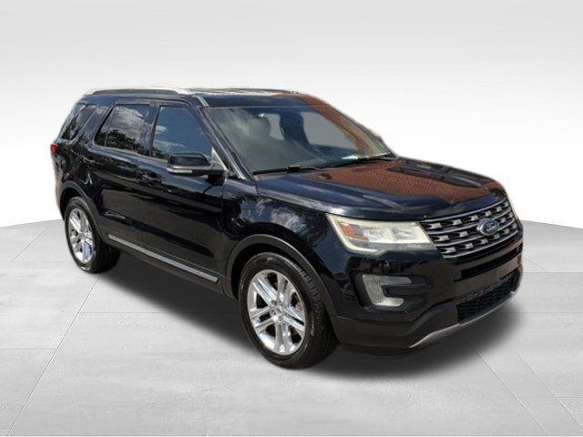 Used 2016 Ford Explorer XLT w/ Equipment Group 202A FWD image 35