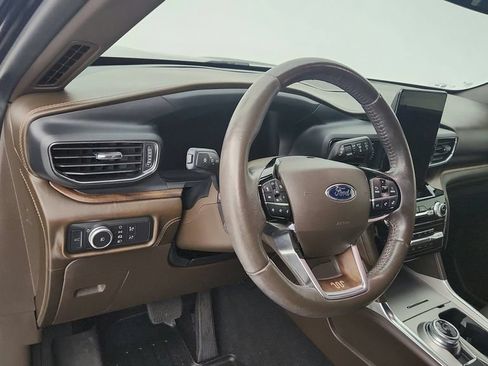 Used 2021 Ford Explorer King Ranch w/ Premium Technology Package AWD/4WD image 13