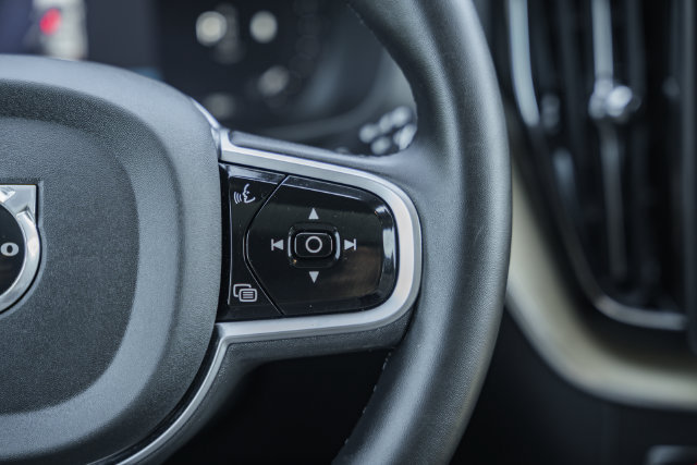 Certified 2026 Volvo XC60 B5 Plus AWD/4WD image 29