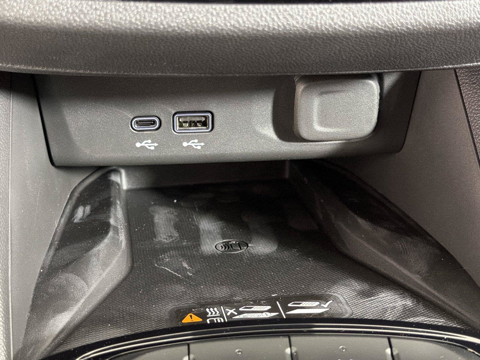 New 2026 Buick Envista Sport Touring w/ Convenience I Package FWD image 30