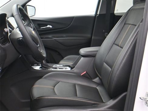 Used 2024 Chevrolet Equinox Premier image 9