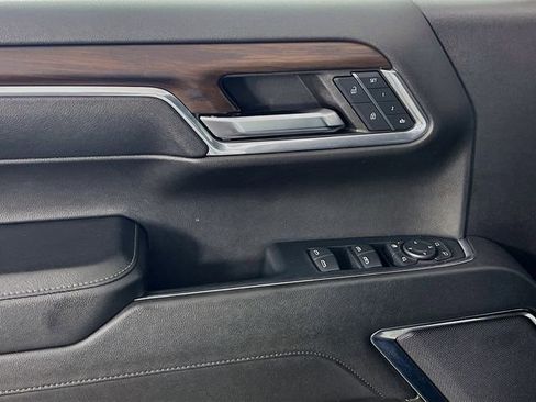 Used 2024 GMC Sierra 1500 SLT image 19