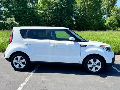 Used 2019 Kia Soul FWD image 7