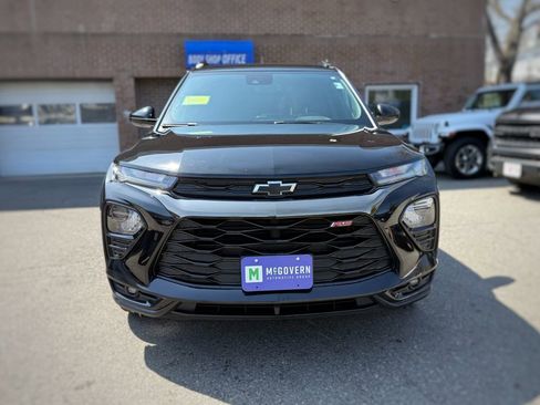 Used 2023 Chevrolet TrailBlazer RS w/ Convenience Package FWD image 2