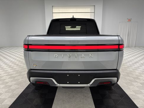 Used 2023 Rivian R1T Adventure image 4