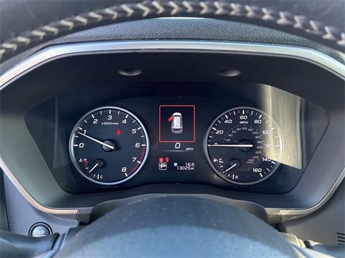Used 2024 Subaru Ascent Premium w/ Convenience Package image 26