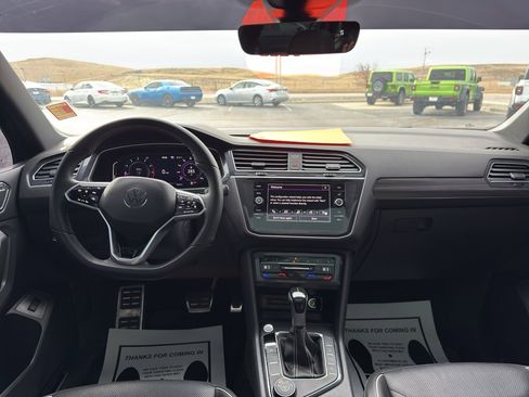 Used 2024 Volkswagen Tiguan SEL R-Line image 13