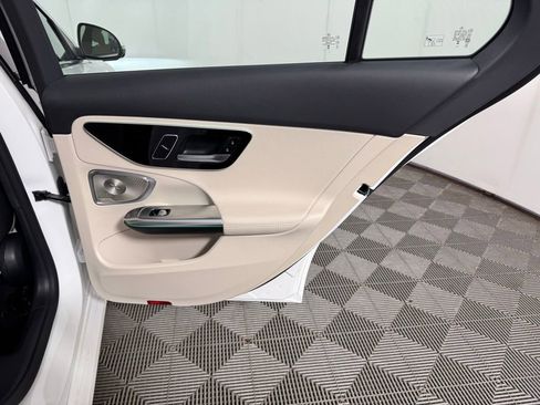 Certified 2025 Mercedes-Benz C 300 4MATIC Sedan image 17