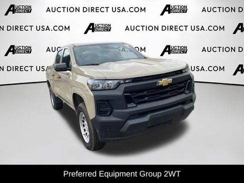 Used 2023 Chevrolet Colorado W/T RWD image 3