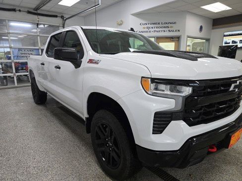 Certified 2024 Chevrolet Silverado 1500 LT Trail Boss image 3