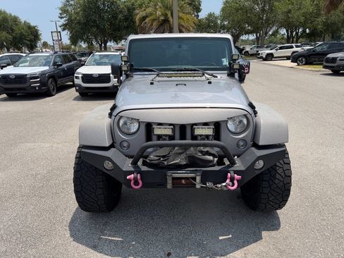 Used 2018 Jeep Wrangler Unlimited Sport S AWD/4WD image 12