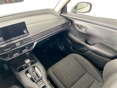 Certified 2023 Honda HR-V LX image 22