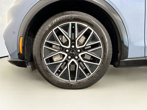 Used 2024 Ford Mustang Mach-E Premium image 33