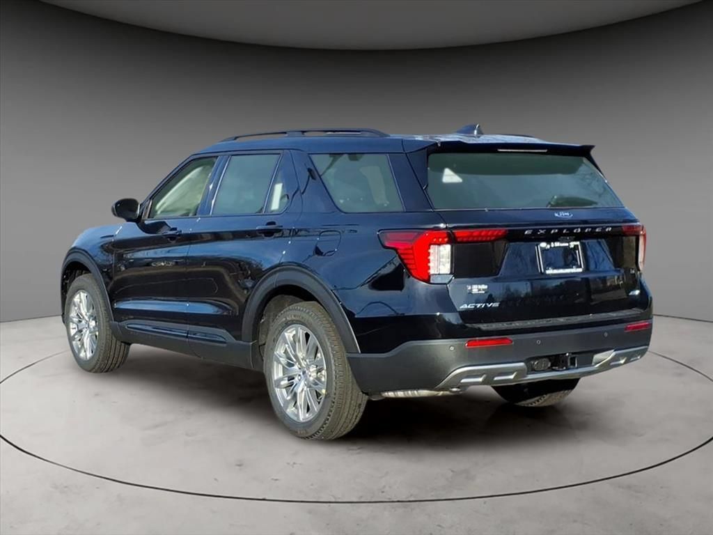 New 2026 Ford Explorer Active w/ Active Comfort Package AWD/4WD image 3