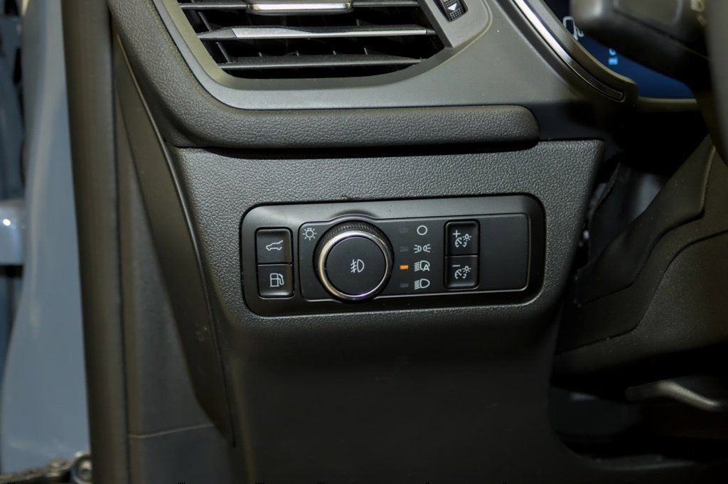 Used 2023 Ford Escape SE w/ PHEV Premium Package FWD image 22
