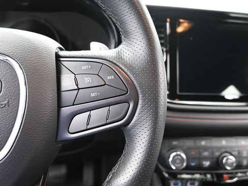 Used 2025 Dodge Durango GT image 34