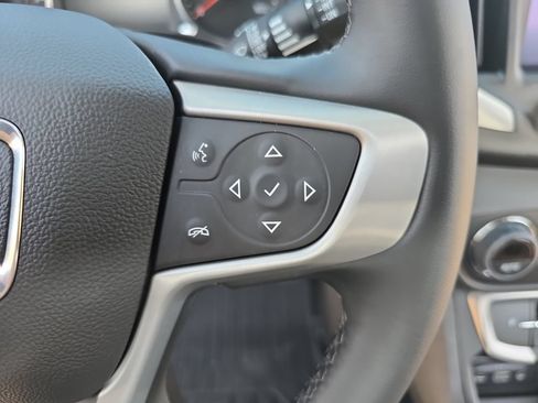 Used 2024 GMC Terrain SLT w/ Infotainment Package II AWD/4WD image 17