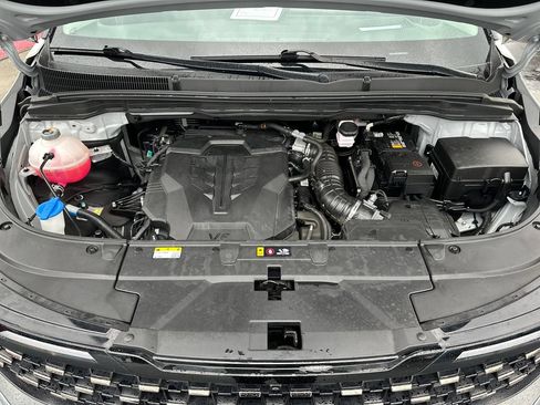 Used 2025 Kia Carnival SX Prestige FWD image 30