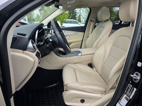 Used 2022 Mercedes-Benz GLC 300 image 13