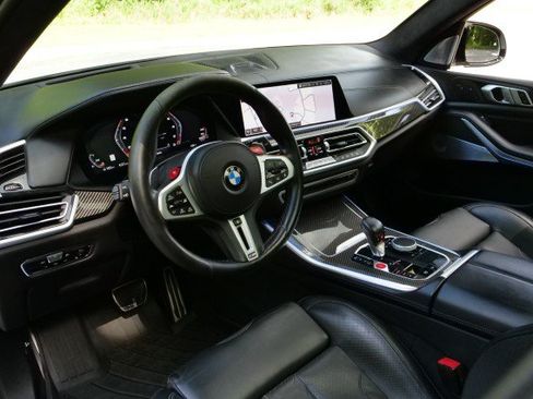 Used 2020 BMW X5 M w/ Executive Package AWD/4WD image 2