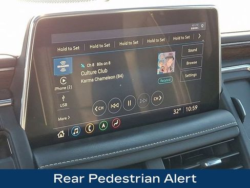 Used 2021 Chevrolet Tahoe Premier w/ Premium Package image 23