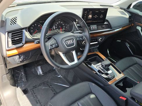 Used 2023 Audi Q5 2.0T Premium w/ Convenience Package AWD/4WD image 19