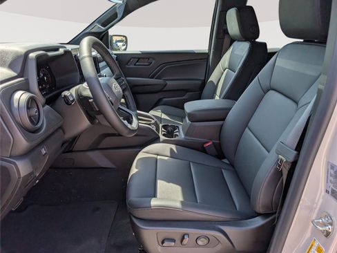 New 2026 Chevrolet Colorado Trail Boss w/ Midnight Edition AWD/4WD image 12