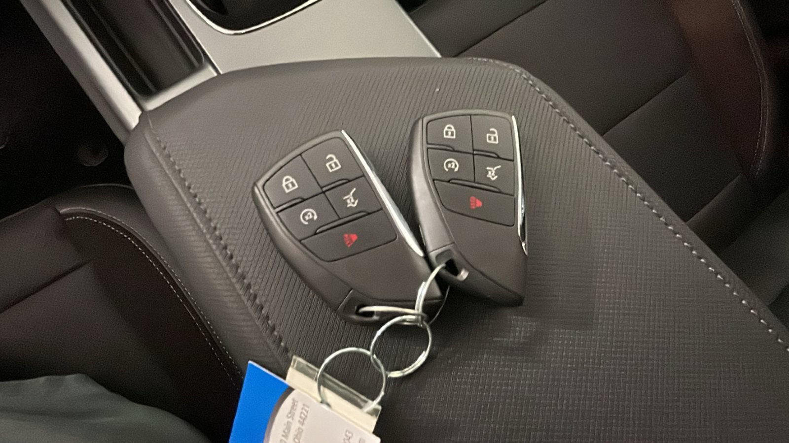 Used 2024 Chevrolet Equinox EV RS FWD image 25