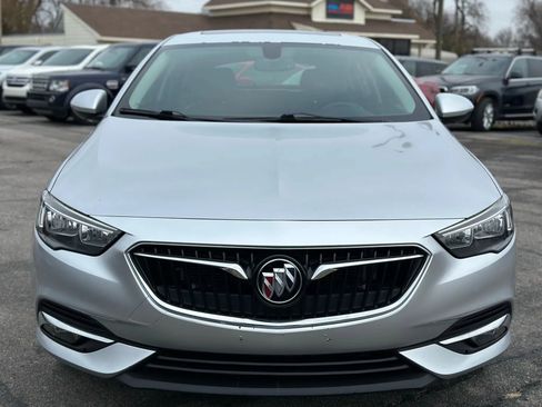 Used 2018 Buick Regal Essence image 3