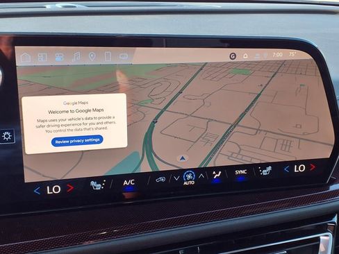 New 2025 Chevrolet Traverse Z71 w/ Driver Confidence Package image 15