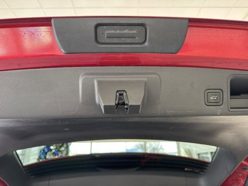 Used 2023 GMC Terrain Denali image 23