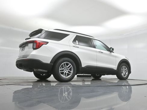 New 2026 Ford Explorer Active AWD/4WD image 46