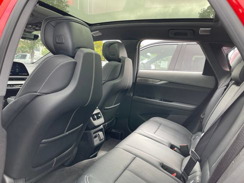 Certified 2025 Cadillac Optiq Sport 2 AWD/4WD image 4
