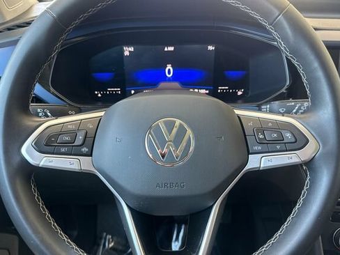 Used 2022 Volkswagen Taos SE FWD image 23