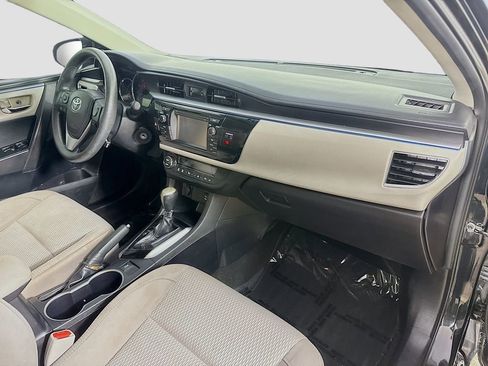 Used 2014 Toyota Corolla LE FWD image 30