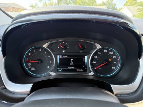 Used 2018 Chevrolet Traverse LT FWD image 20