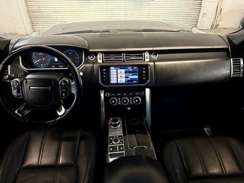 Used 2013 Land Rover Range Rover HSE image 13