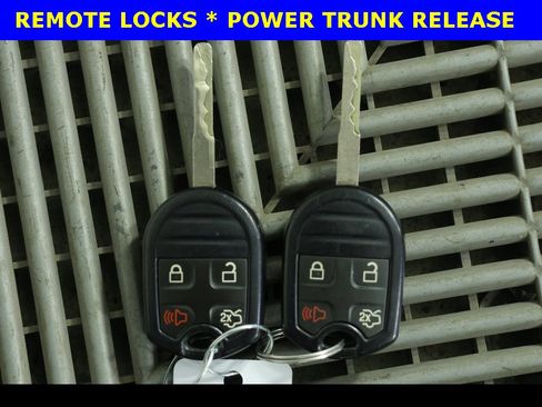 Used 2016 Ford Fiesta S image 6